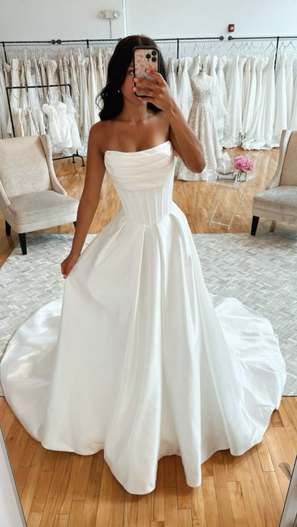 Ethereal Wedding Dress Ball Gown Strapless Satin White Wedding Dresses Corset Bridal Gowns DP1196