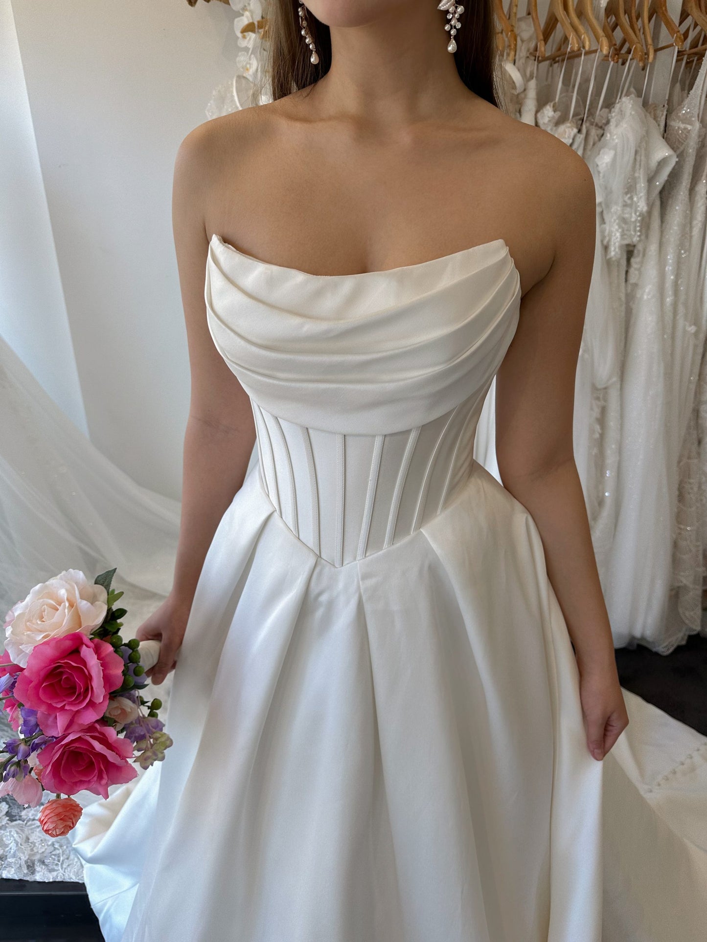 Ethereal Wedding Dress Ball Gown Strapless Satin White Wedding Dresses Corset Bridal Gowns DP1196