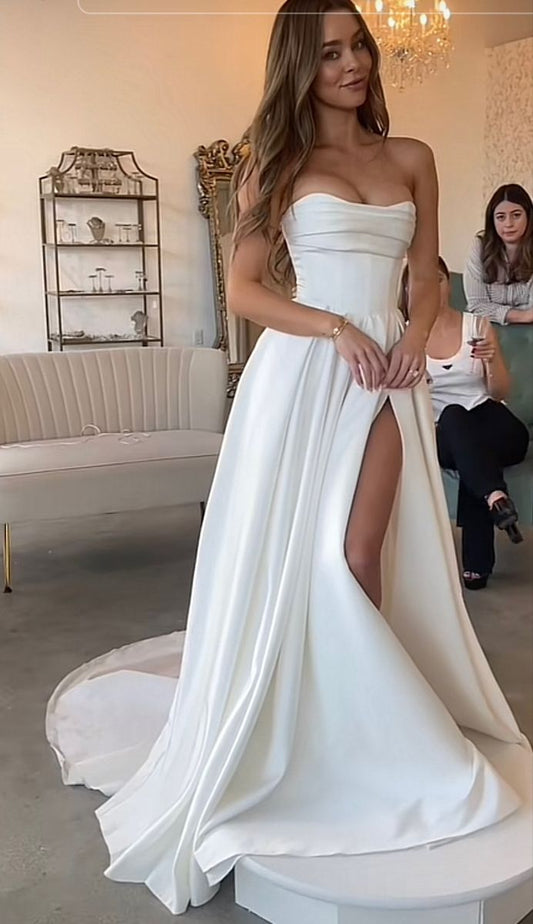 Robe de mariée classique trapèze en satin blanc, décolleté en cœur, robe de mariée minimaliste, DP1199