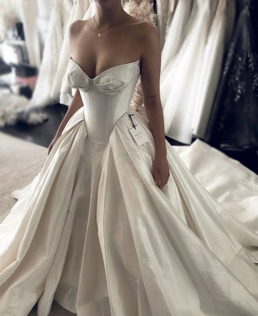 Romantisches Brautkleid Ballkleid Sweetheart Satin Weiß Brautkleider Minimalist Brautkleider DP1203