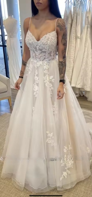 Classic Bridal Gown A Line Spaghetti Straps Lace White Wedding Dresses Minimalist Bridal Gowns DP1206