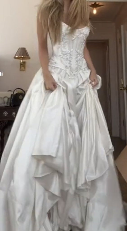 Romantisches Brautkleid A-Linie Herzausschnitt Satin Weiß Brautkleider Minimalistische Brautkleider DP1211