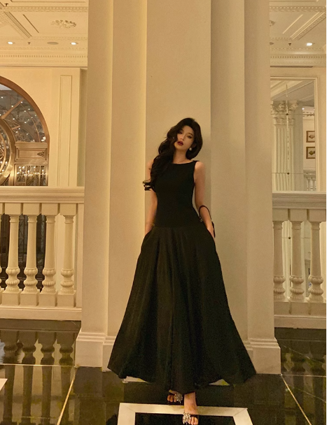 Elegantes schwarzes ärmelloses A-Linien-Kleid zum 21. Geburtstag, Partykleid, Geburtstags-Outfits, Geburtstagskleid-Ideen für Frauen, DP1290