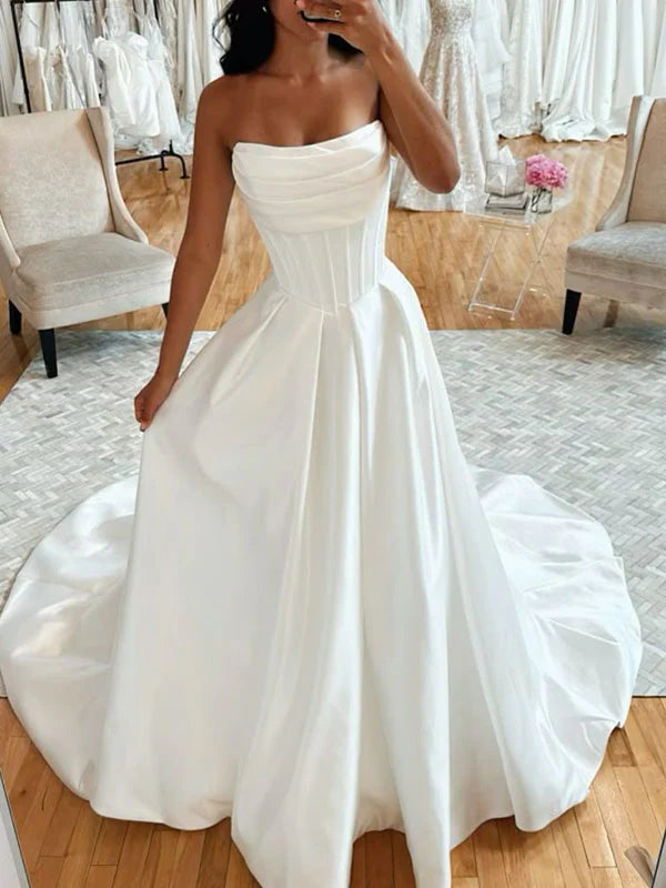 Robe de mariée classique trapèze en satin blanc, décolleté en cœur, robe de mariée minimaliste, DP1319
