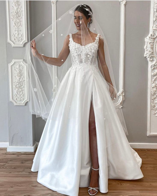 Robe de mariée classique, robe de bal, décolleté en cœur, dentelle, blanche, minimaliste, DP1371