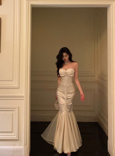 Elegant Mermaid Sweetheart White Sleeveless 23rd Birthday Dress Party Gown Birthday Outfits Birthday Dress Ideas For Women DP1426