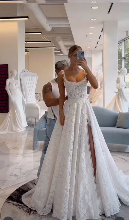 Classic Bridal Gown A line Square Lace White Summer Long Wedding Dresses Minimalist Bridal Gowns DP1596