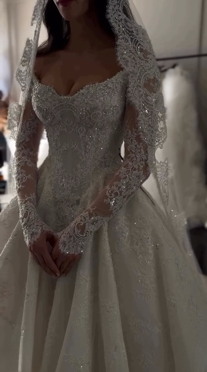Elegant Bridal Dress Ball Gown Off The Shoulder White Lace Wedding Dresses Minimalist Bridal Gowns DP1620