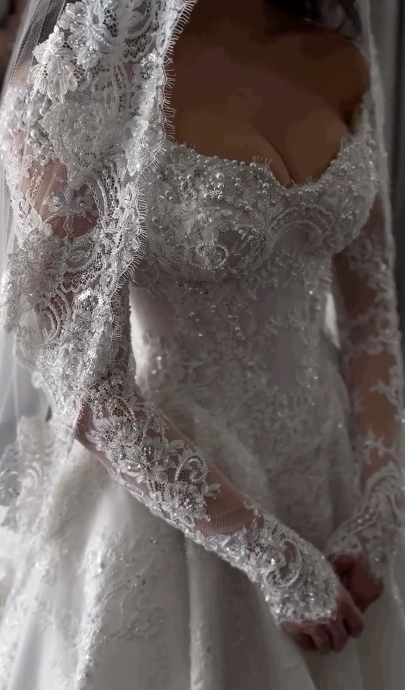 Ethereal Wedding Dress Ball Gown Off The Shoulder Tulle Lace White Wedding Dresses Bridal Gowns DH854