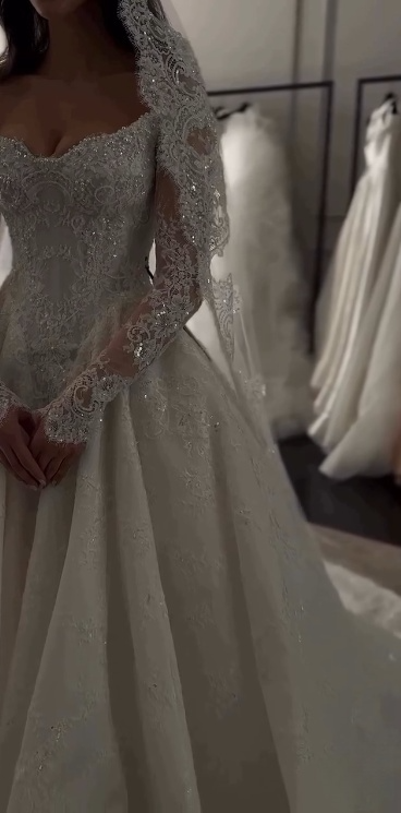Ethereal Wedding Dress Ball Gown Off The Shoulder Tulle Lace White Wedding Dresses Bridal Gowns DH854