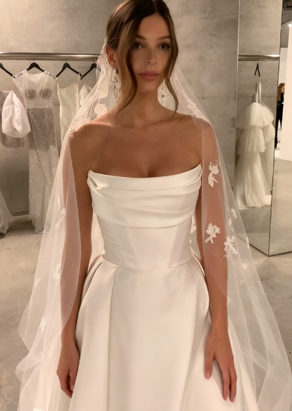 Classic Bridal Gown A line Strapless Satin White Wedding Dresses Minimalist Bridal Gowns DP1679