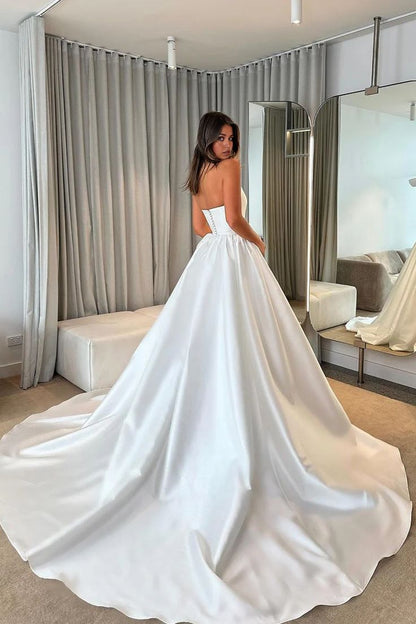 Classic Bridal Gown A line Strapless Satin White Wedding Dresses Minimalist Bridal Gowns DP1681
