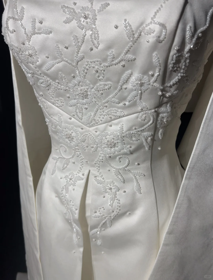 Robe de mariée classique, robe de bal, bustier, satin blanc, robes de mariée minimalistes, DP1698