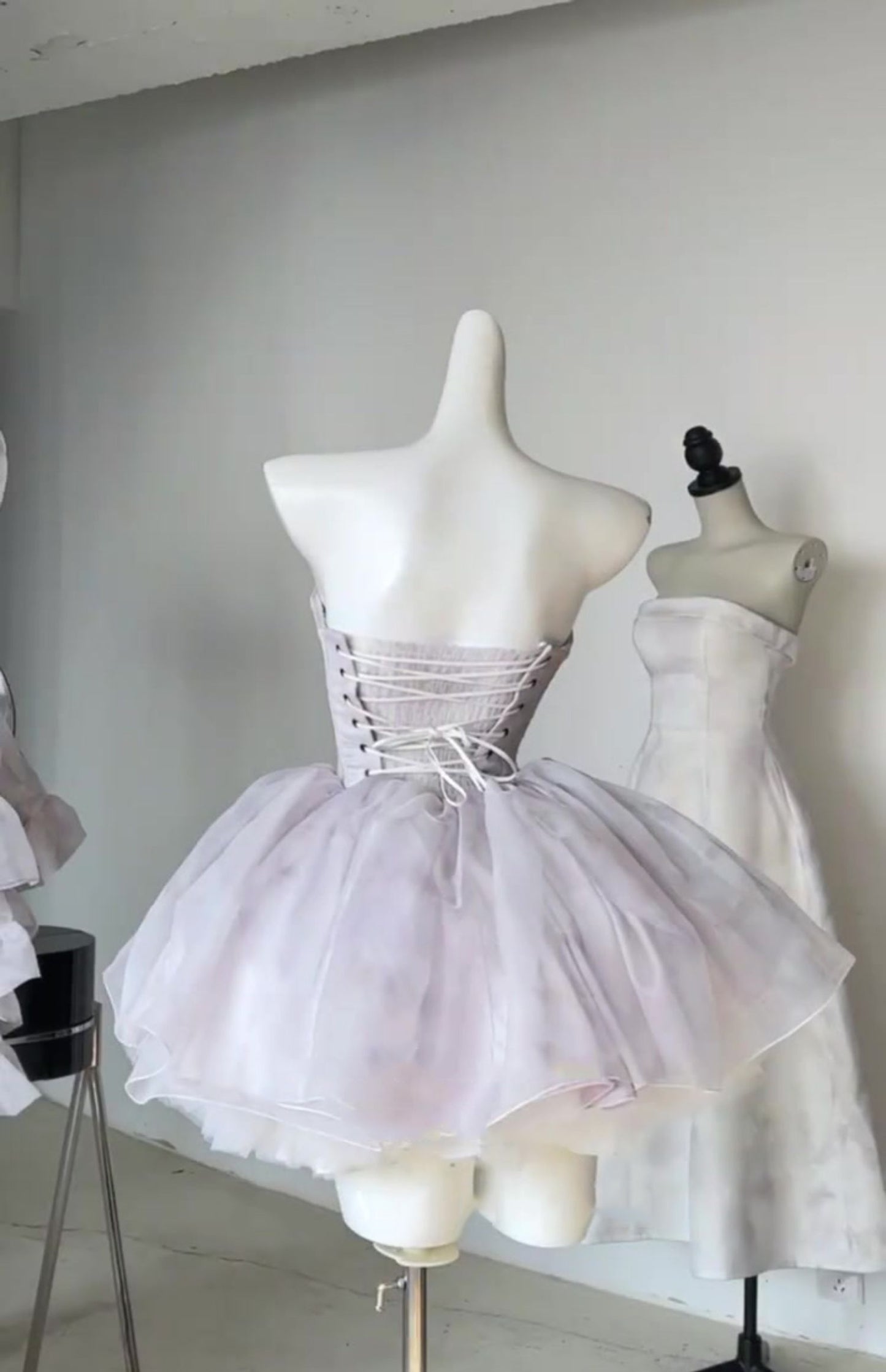 Jolie robe de bal courte en tulle lilas, robe de soirée d'été Hoco, robe de cocktail pour adolescentes DP1791