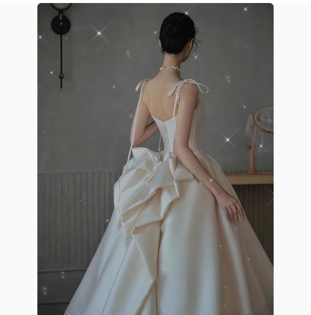 Pretty Wedding Dress Ball Gown Spaghetti Straps Satin Wedding Dresses Bridal Gowns DP1799