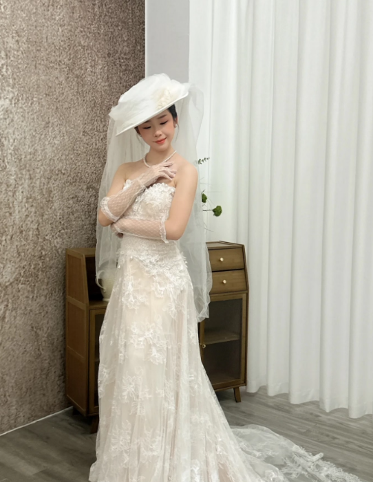 Classic Bridal Dress A line Sweetheart Lace White Wedding Dresses Minimalist Bridal Gowns DP1801