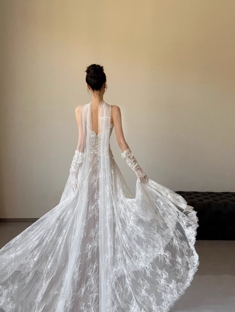 Robe de mariée classique trapèze en dentelle blanche, décolleté en cœur, robe de mariée minimaliste DP1801