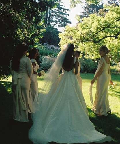 Pretty Wedding Dress Ball Gown Satin White Long Wedding Dresses Bridal Gowns DP1830