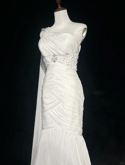 Vintage Bridal Gown Mermaid One Shoulder White Long Wedding Dresses Minimalist Bridal Gowns DP1838