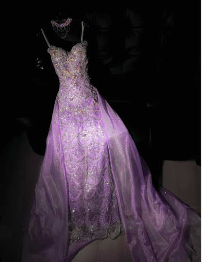 Wunderschöne Meerjungfrau Schatz Lila Schlitz Pailletten Langes Ballkleid Partykleid Abschlusskleider Mit Cape DP1984
