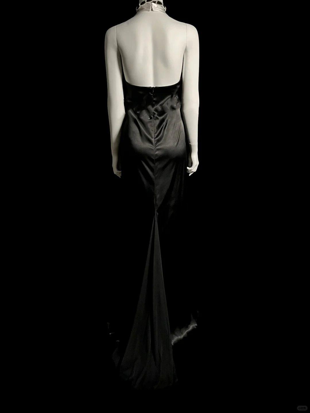 Robe de soirée longue en satin noir, style sirène, col licou, style vintage, robe de bal DP2032