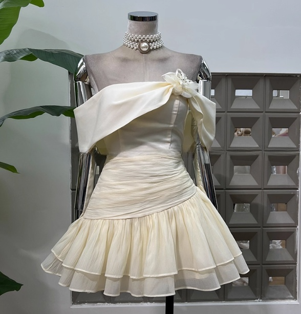 Cute A line Off The Shoulder White Chiffon Summer Homecoming Dress Hoco Dress Mini 16th Birthday Outfit Cocktail Dresses DP2092