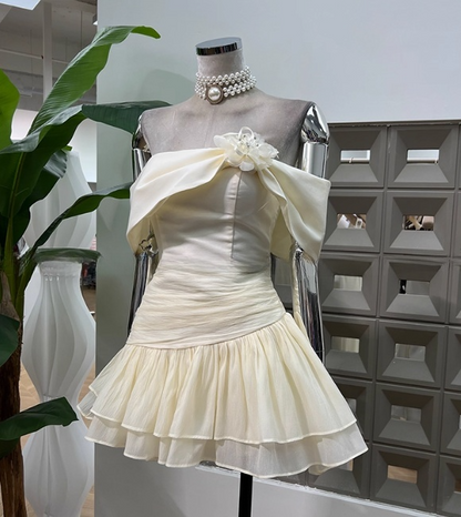 Cute A line Off The Shoulder White Chiffon Summer Homecoming Dress Hoco Dress Mini 16th Birthday Outfit Cocktail Dresses DP2092