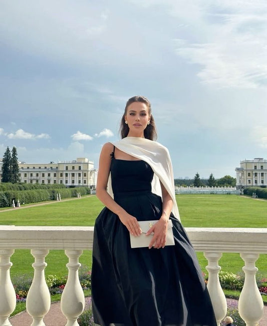 Wunderschönes A-Linie Spaghettiträger Satin Schwarzes Abendkleid Ballkleider Formelle Sommerkleider für Hochzeitsgäste Outfits für Hochzeitsgäste DP2141
