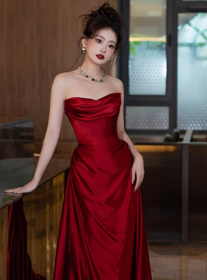 Elegantes Etuikleid mit Herzausschnitt in Burgunderrot aus Satin, formelle Sommerkleider für Hochzeitsgäste, Outfits für Hochzeitsgäste, DP2268