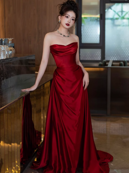 Elegantes Etuikleid mit Herzausschnitt in Burgunderrot aus Satin, formelle Sommerkleider für Hochzeitsgäste, Outfits für Hochzeitsgäste, DP2268
