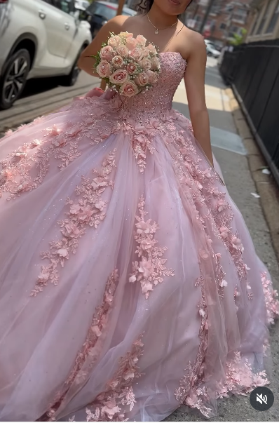 Modest Ball Gown Sweetheart Neck Blush Pink Tulle Applique Long Quinceanera Dress Formal Gowns Vestido De 15 Anos Sweet 16 Dress  DP2756