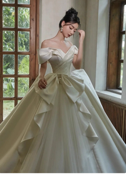 Modest Ball Gown Off-the-shoulder Bridal Dress White Satin Tulle Long Wedding Dress Elegant Lace Applique Bridal Gowns DP2816