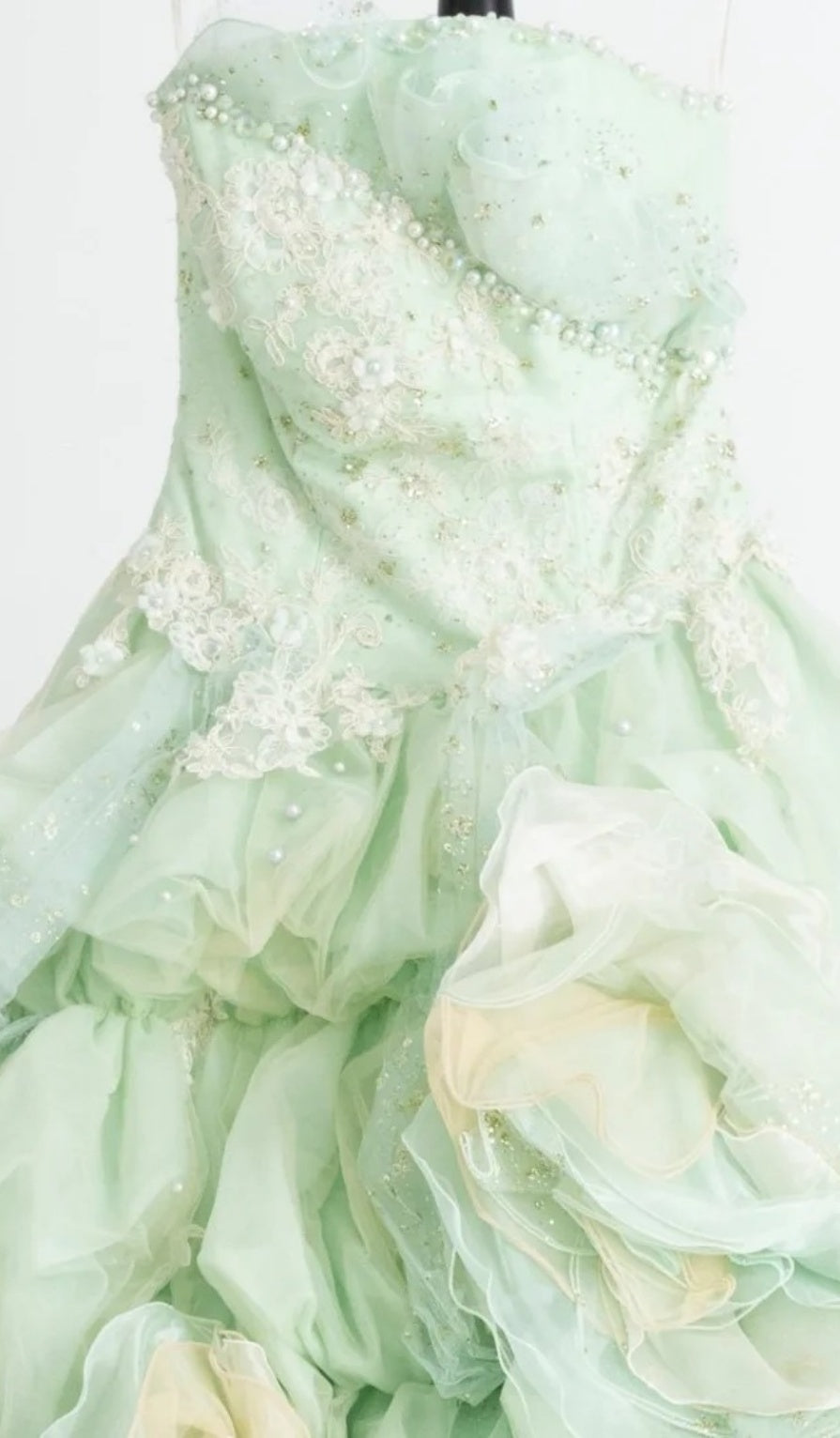 Gorgeous Strapless Ball Gown Tulle Lace Long Prom Dresses Green Quinceanera Dresses DP3012