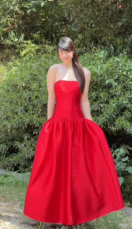 Elegant Strapless Ball Gown Satin Long Prom Dresses Sleeveless Evening Gown Red Formal Dresses DP3251