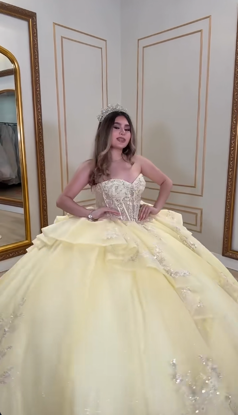 Gorgeous Sweetheart Neck Ball Gown Tulle Applique Long Prom Dresses Yellow Quinceanera Dresses Sleeveless Sweet 16 Dresses DP3267