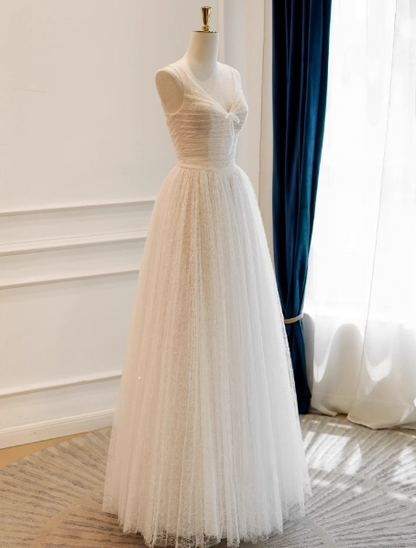 Elegant V-neck A-Line Long Wedding Dresses Lace White Bridal Gowns DP3299