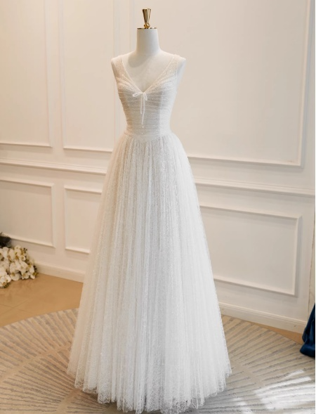 Elegant V-neck A-Line Long Wedding Dresses Lace White Bridal Gowns DP3299