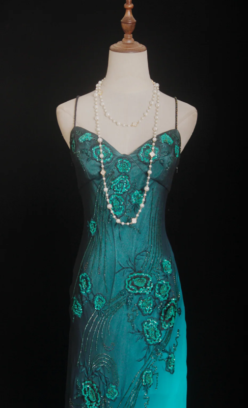 Glam Spaghetti Strap Sheath Long Prom Dresses, Chiffon Beaded Blue Formal Dresses DP3333