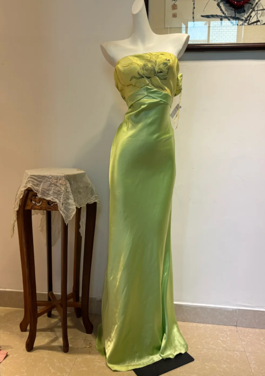 Glam Strapless Sheath Long Prom Dresses Satin Green Evening Dresses DP3335