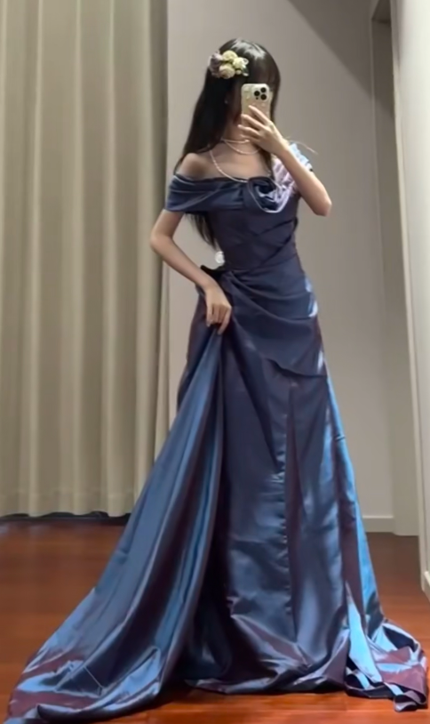 Elegant Off-the-shoulder A-Line Long Prom Dresses Satin Navy Blue Evening Dresses DP3374