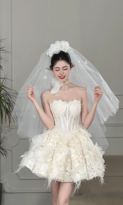 Gorgeous Strapless Ball Gown Lace Long Wedding Dresses Champagne Bridal Gowns Sleeveless Bridal Dresses DP3742