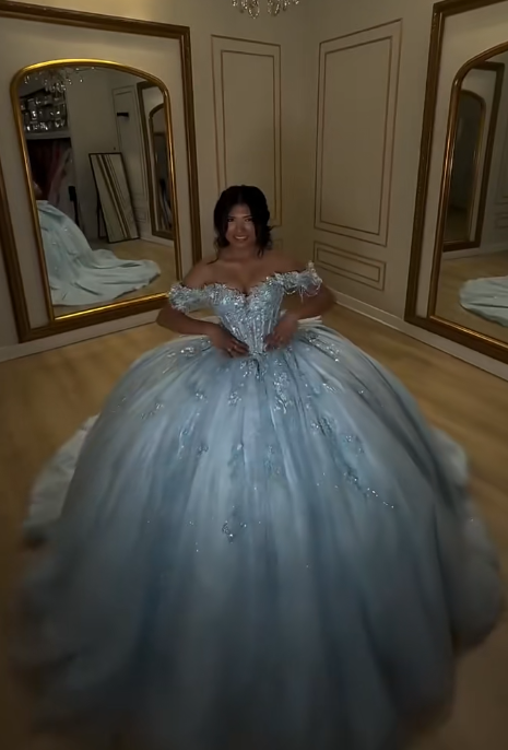 Glam Off-the-Shoulder Ball Gown Tulle Long Prom Dresses Applique Blue Quinceanera Dresses Sweet 16 Dress DP3753