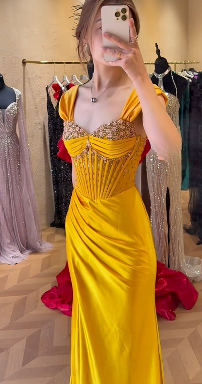 Chic Sheath Yellow Long Prom Dresses Satin Beading Yellow Wedding Guest Dresses DP3772
