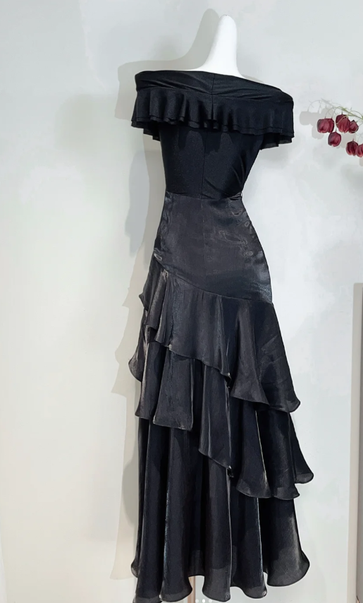 Elegant Off-Shoulder Sheath Long Prom Dresses Satin Black Evening Dresses DP3804