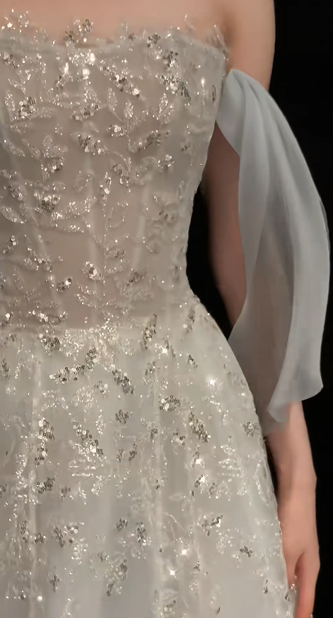 Elegant Strapless A-Line Long Wedding Dresses Tulle Beaded Bridal Gowns Applique White Bridal Dresses DP3813