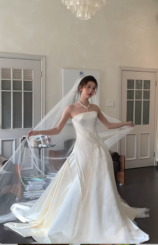 Modest Strapless A-line Long Wedding Dresses Sleeveless Satin Bridal Dresses White Bridal Gowns DP3842