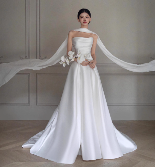 Simple Strapless Sheath Satin Long Wedding Dresses White Bridal Gowns Sleeveless Bridal Dresses DP3865