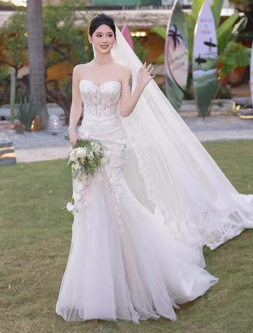 Simple Sweetheart Neck Mermaid Lace Long Wedding Dresses Applique White Bridal Gowns Sleeveless Bridal Dresses DP3866