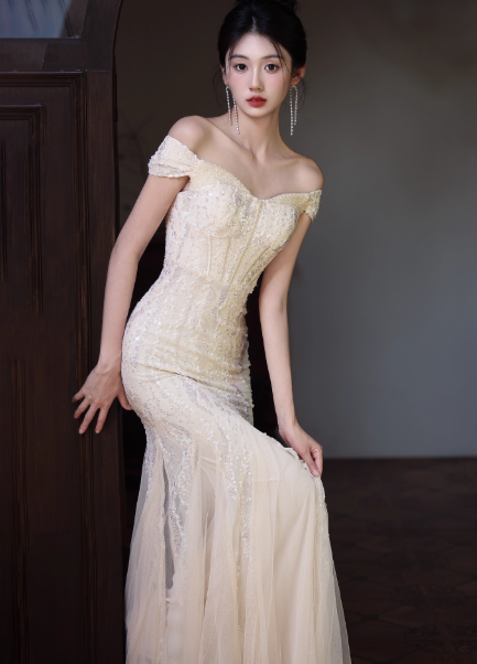 Elegant Off-the-Shoulder Mermaid Long Prom Dresses Tulle Apricot Evening Dresses DP3876