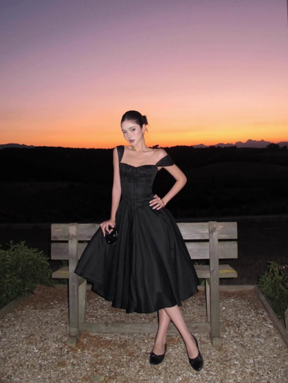 Elegant Strap A-Line Black Long Prom Dresses Satin Black Long Birthday Dresses DP3879